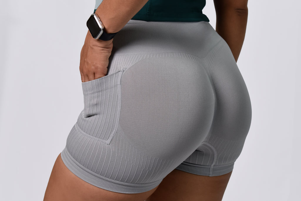 SHORT GRECIA