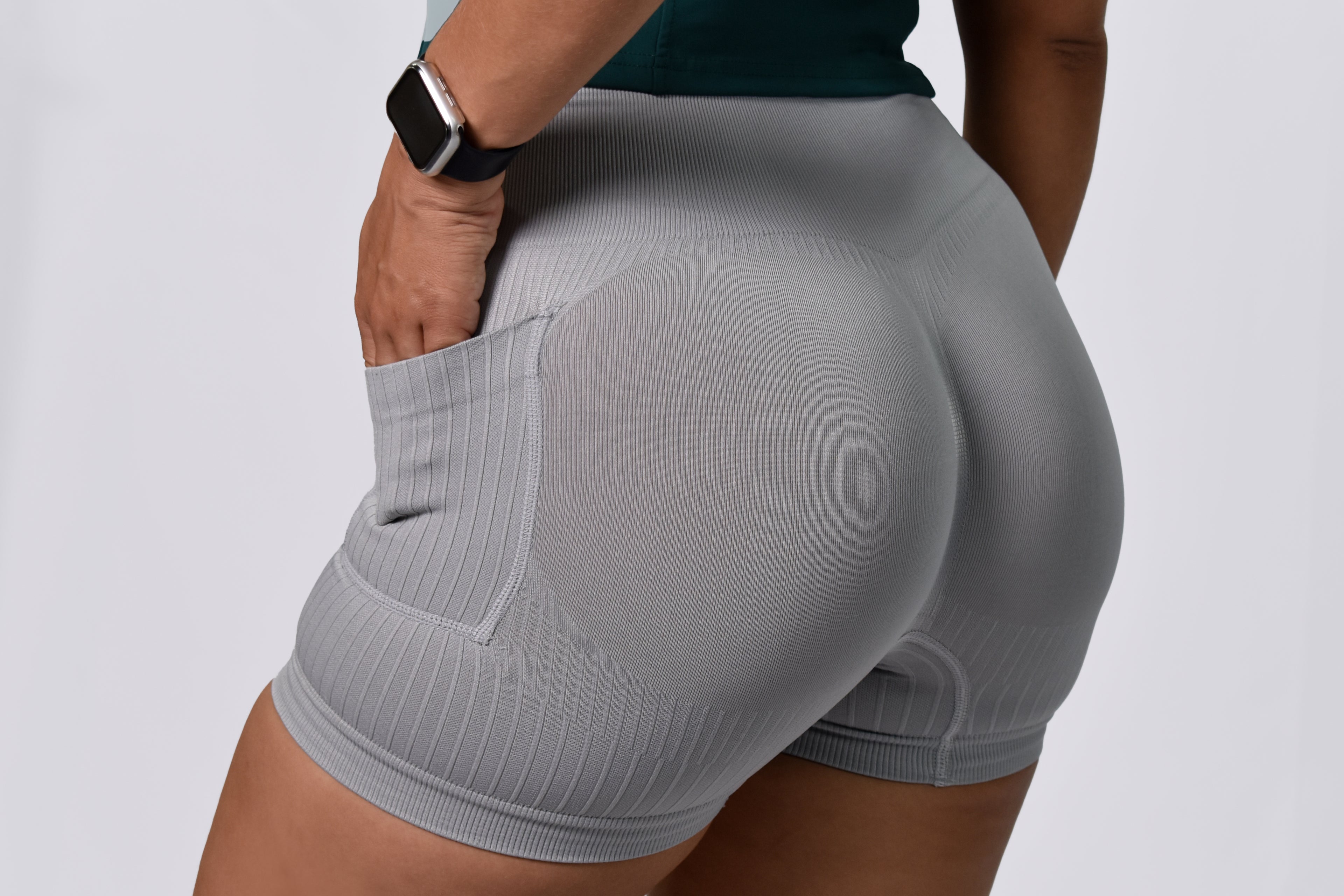 SHORT GRECIA
