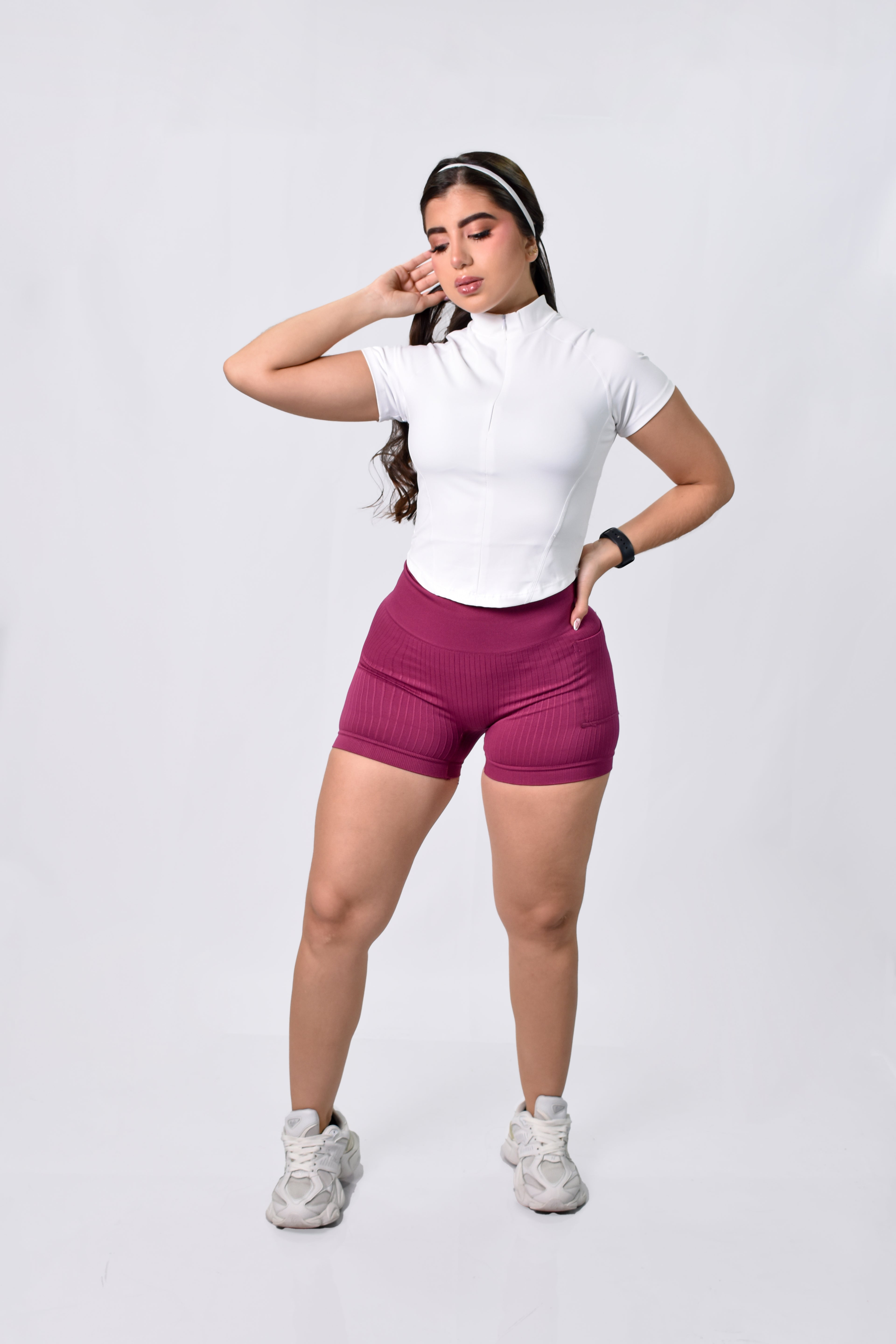 SHORT GRECIA
